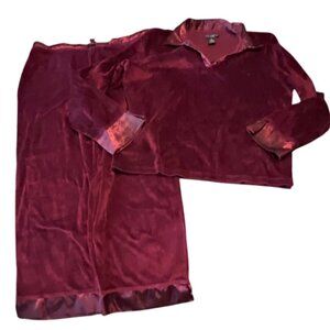 Sarah Spencer Intimates Womens XL Burgundy Velvet Pajama Set